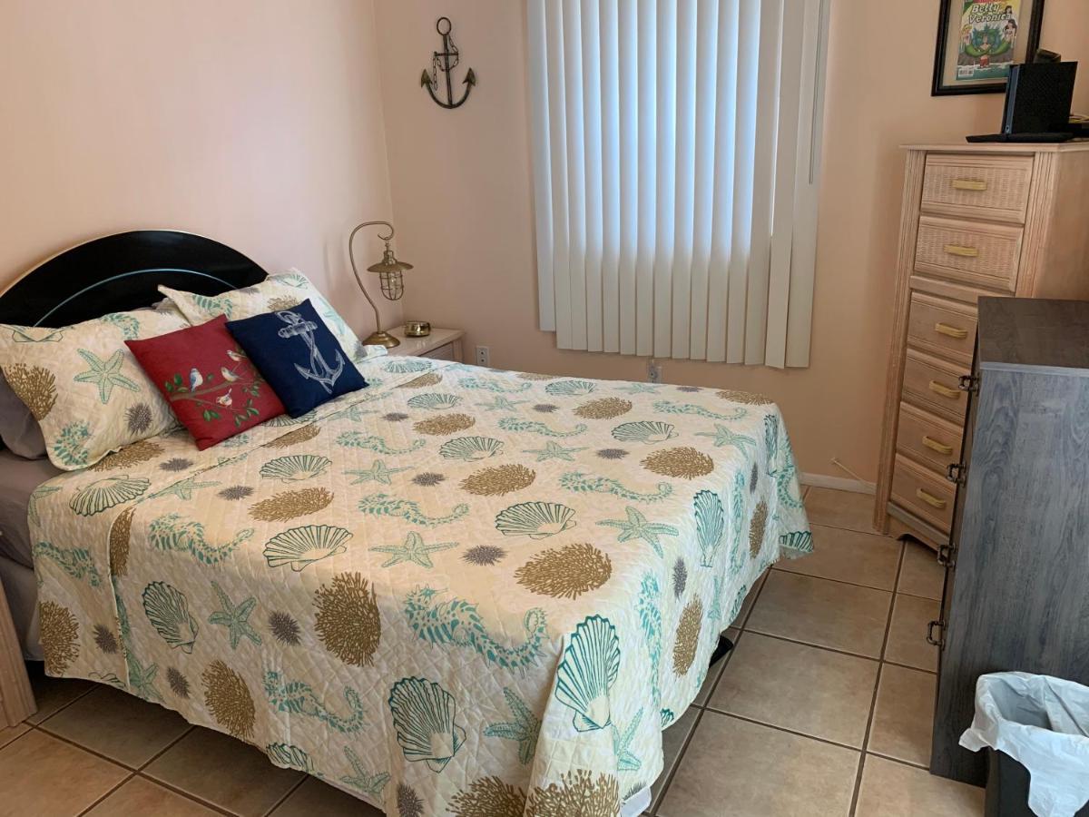 Michaels -Beachside Bungalows St. Pete Beach Εξωτερικό φωτογραφία