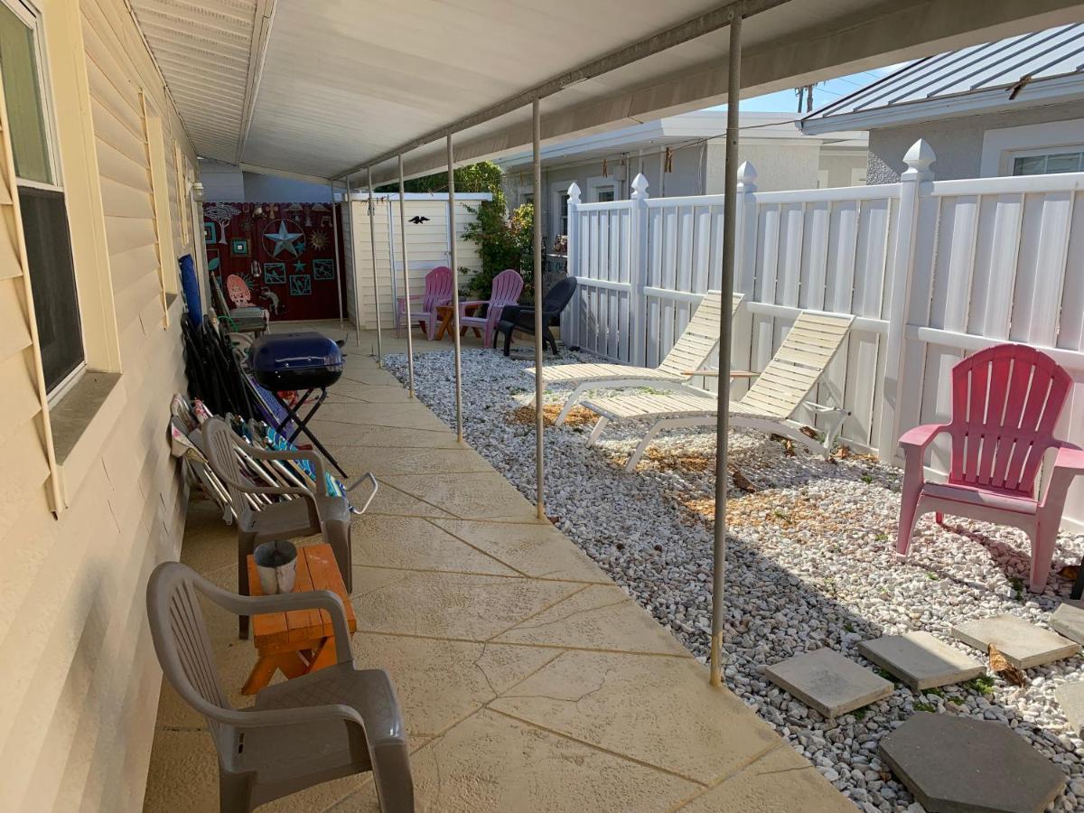 Michaels -Beachside Bungalows St. Pete Beach Εξωτερικό φωτογραφία
